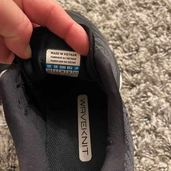 Mizuno wave sky size 7. - Picture 5 of 7